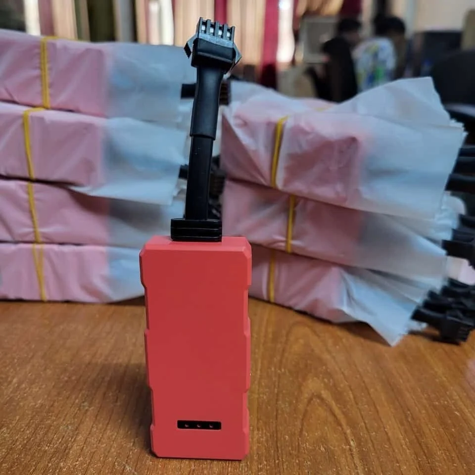 wired gps tracker